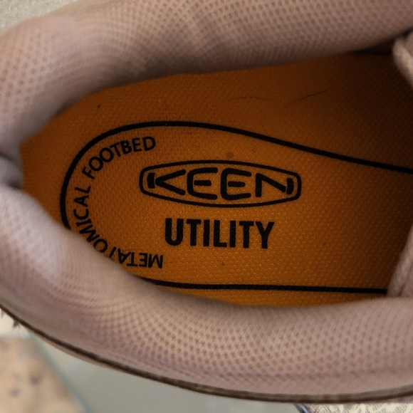 KEEN STEEL TIP SIZE 9 1/2 W. Pink Athletic Shoes - Picture 3 of 5
